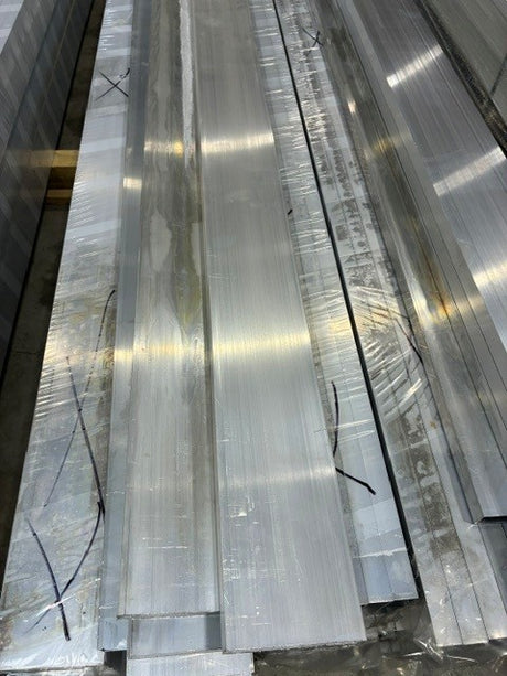 Aluminum fence infill 20 x 100 x 1.1 - 6.0 m - Natural, surface - 2nd class