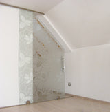 Bottom rolling guided sliding door gear for slidin